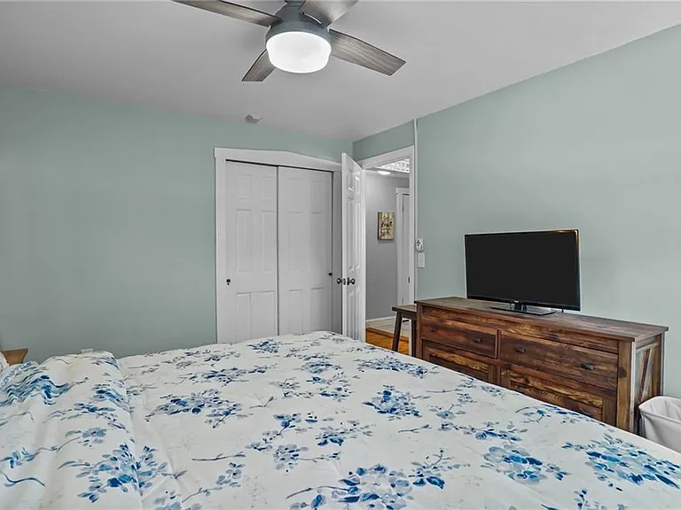 70 Carroll Ave #310 — Photo 19