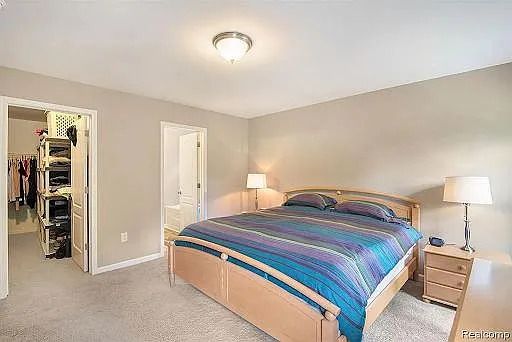 1002 Waters Edge Ln — Photo 11