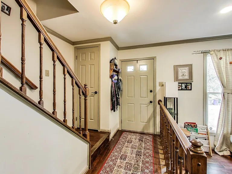 13630 Cedar Creek Ln — Photo 25