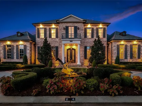 24 Royal Palm Dr, Kenner, LA 70065