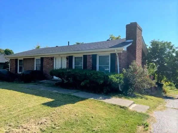 1754 Russell Cave Rd, Lexington, KY 40505