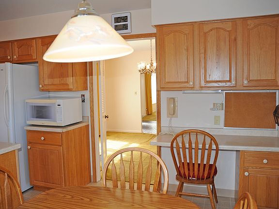 5th image of 1112 S Nightingale Dr