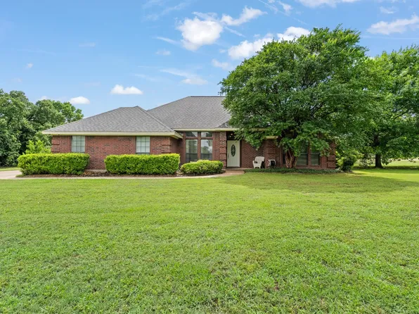 2500 Redstone Rd, Burleson, TX 76028
