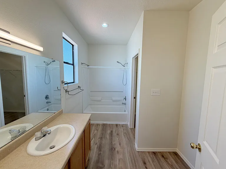 1105 Meadowlark Way SE #C — Photo 18