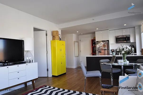 Rented by FirstService Realty (legacy) | media 37