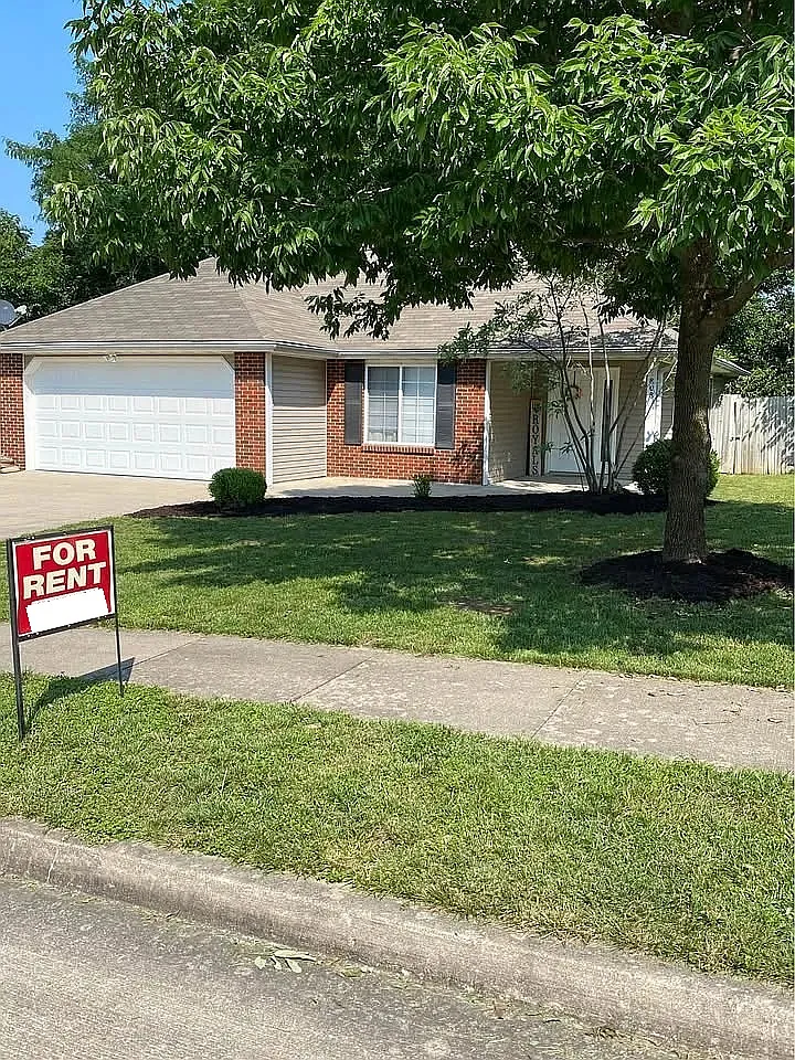 3 bed, 1180 sqft, $1,500 — Photo 1