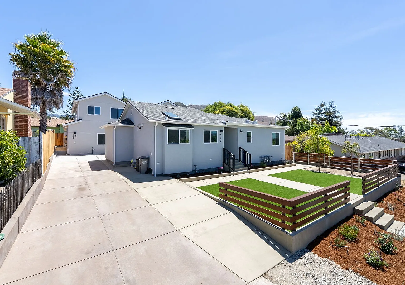 Available For 2027-2028 School Year...14 Bedrooms 9 Bathroom Property Near Campus-New Construction — Photo 3