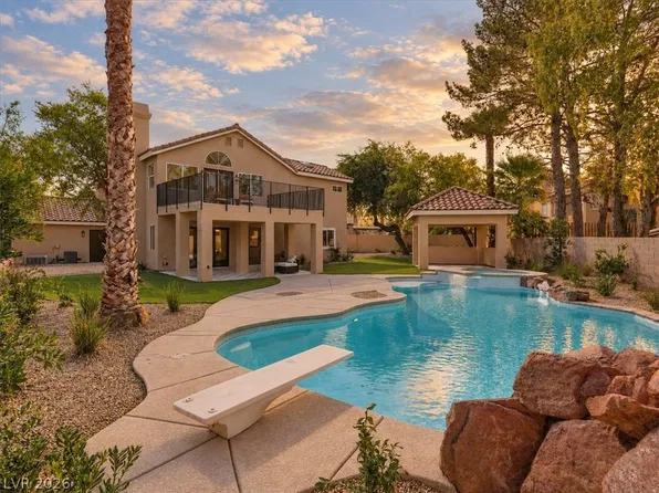 8132 Bay Pines Ave, Las Vegas, NV 89128