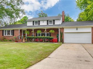 1316 Covington Rd, Colonial Heights, VA 23834