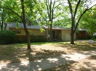 400 Meadowcrest Cir, Memphis, TN 38117