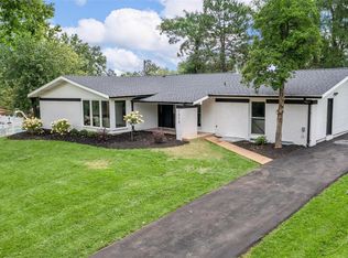 1212 Warson Pines Dr, Saint Louis, MO 63132