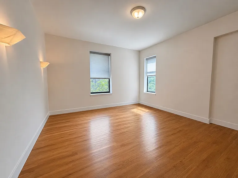 210 W 94th St #4E — Photo 5