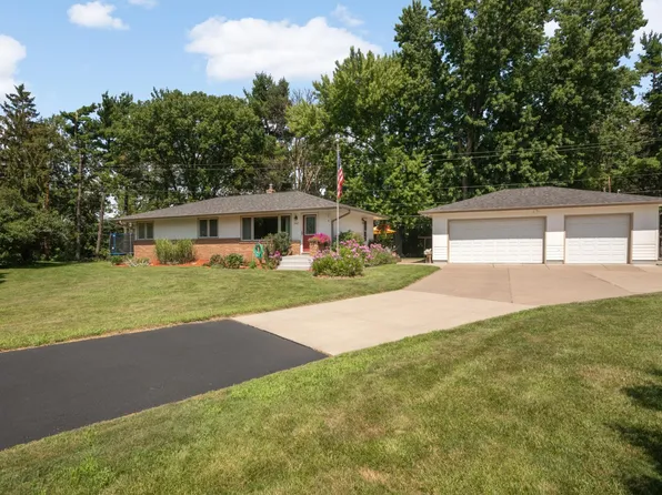 3407 Payne Ave, Vadnais Heights, MN 55127