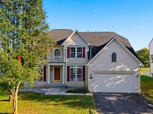 132 Richwood Hall Rd, Kearneysville, WV 25430