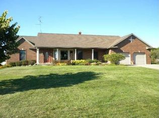 9327 Bailey Dr NE, Ada, MI