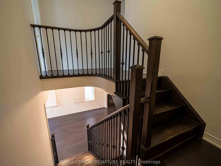 5570 Meadowcrest Ave — Photo 12