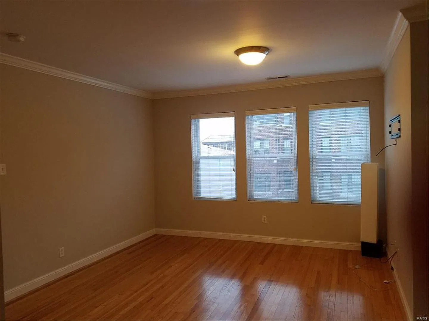 6318 N Rosebury #2e | Clayton 63105 — Photo 3