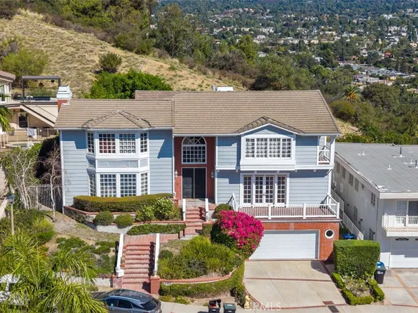 3293 Dora Verdugo Dr, Glendale, CA 91208