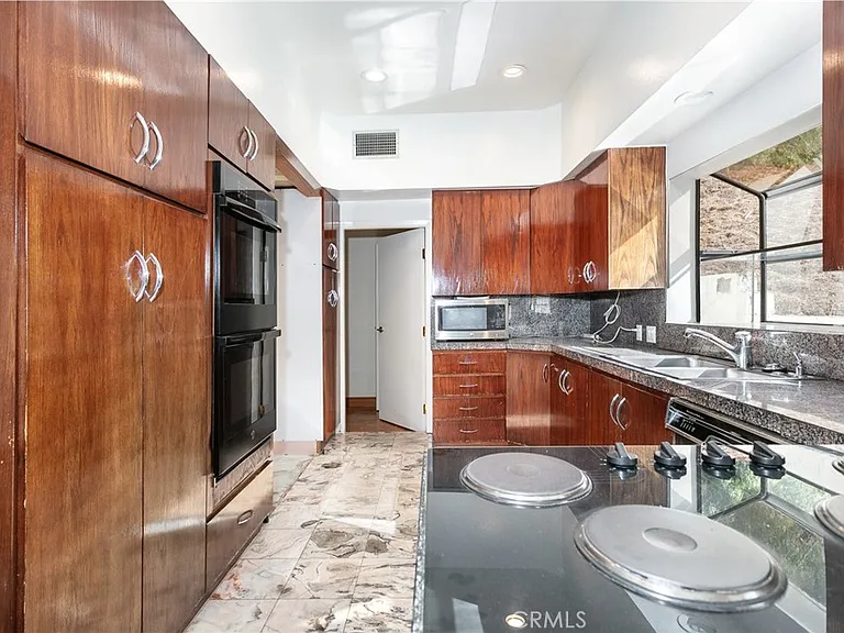 3965 Alta Mesa Dr — Photo 8