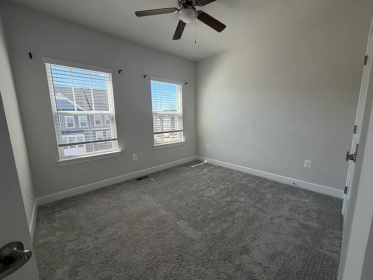 2135 Otter Creek Cir — Photo 15