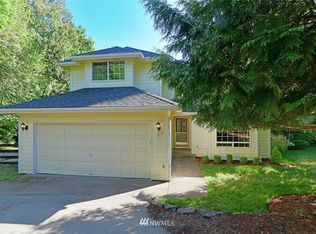 20700 Gerald Cliff Dr NE, Indianola, WA 98342