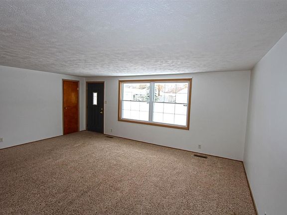 4th image of 3510 Sorin St