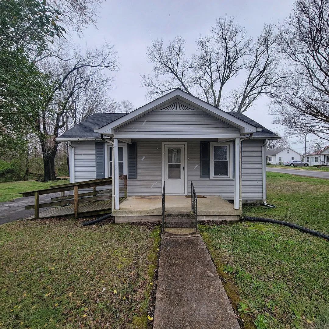 2 Bed, 2 Bath House-Cookeville City Limits — Photo 1