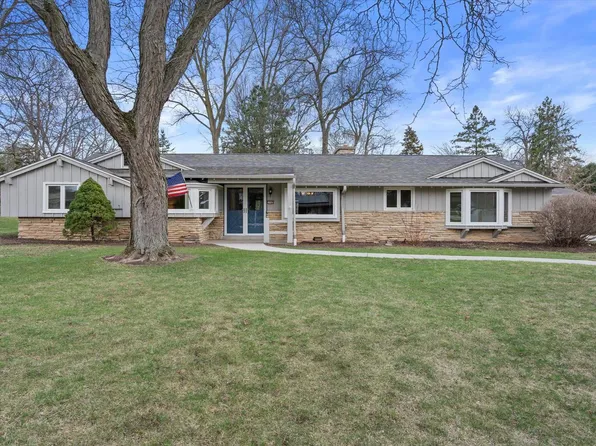 17505 Azure LANE, Brookfield, WI 53045