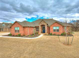 13544 Creek View Dr, Edmond, OK 73025