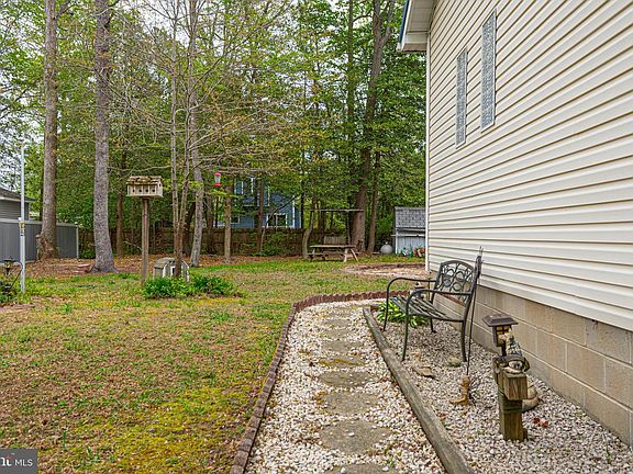 5th image of 37247 W White Tail Dr