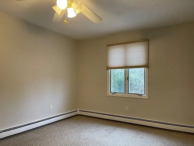 300 Old County Rd #4 — Photo 18