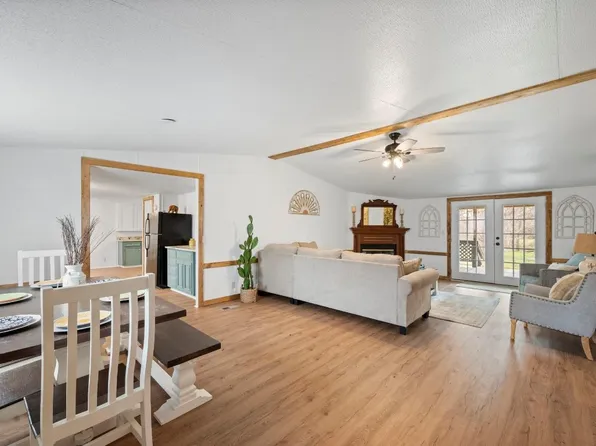 109 T A Carroll Ave, Corsicana, TX 75110