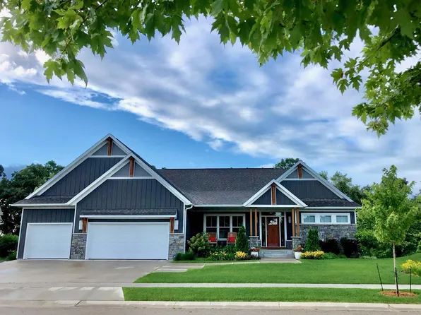 4053 Stone Point Dr NE, Rochester, MN 55906