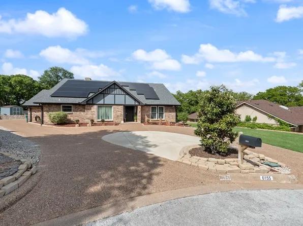6155 High Woods Ct, Fort Worth, TX 76112