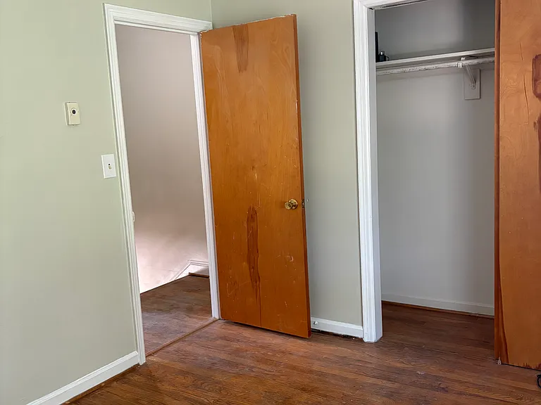 1313 Jefferson Ave #8 — Photo 9