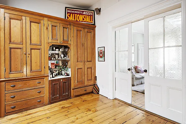 Sold by Stribling | media 10