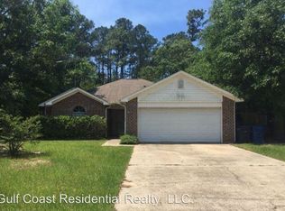 1309 Oak St, Ocean Springs, MS 39564