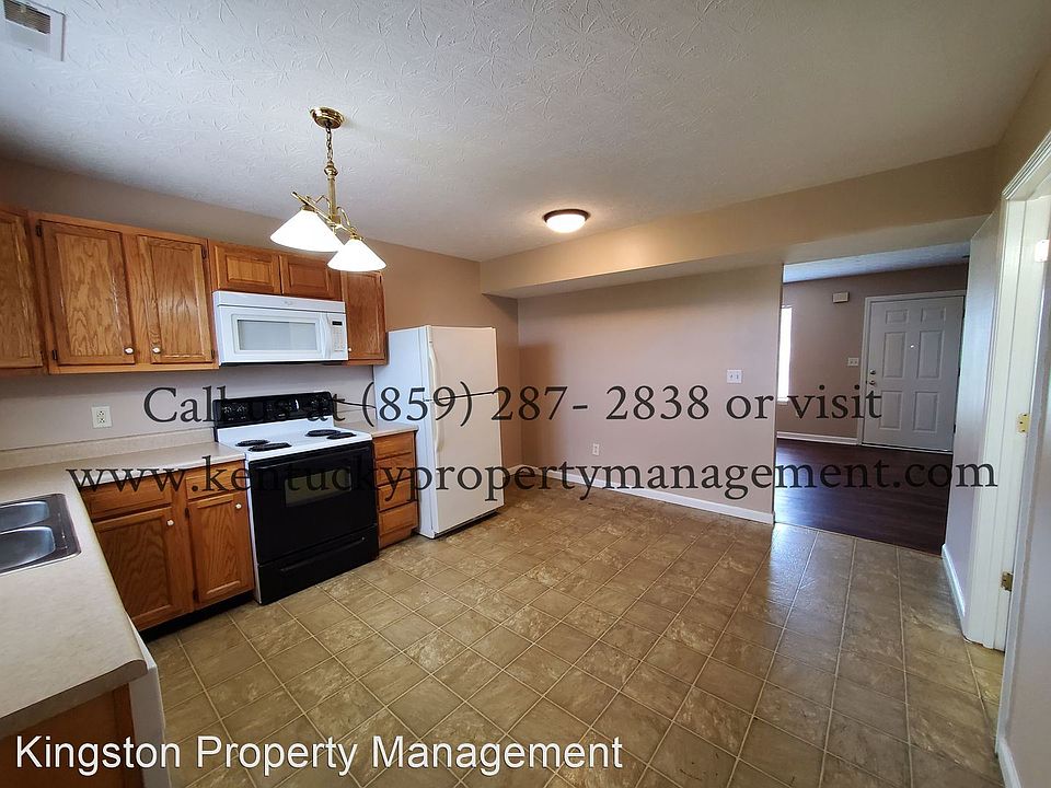 1st image of 903 Weeping Willow Dr Unit 2
