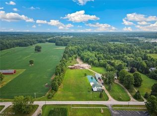 E Capel Rd, Grafton, OH 44044