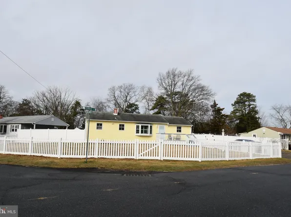 20 Ashwood Dr, Brick, NJ 08723