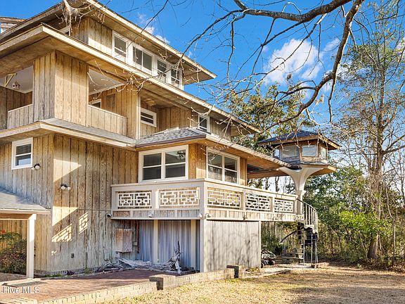 4th image of 412 Lakeview Drive