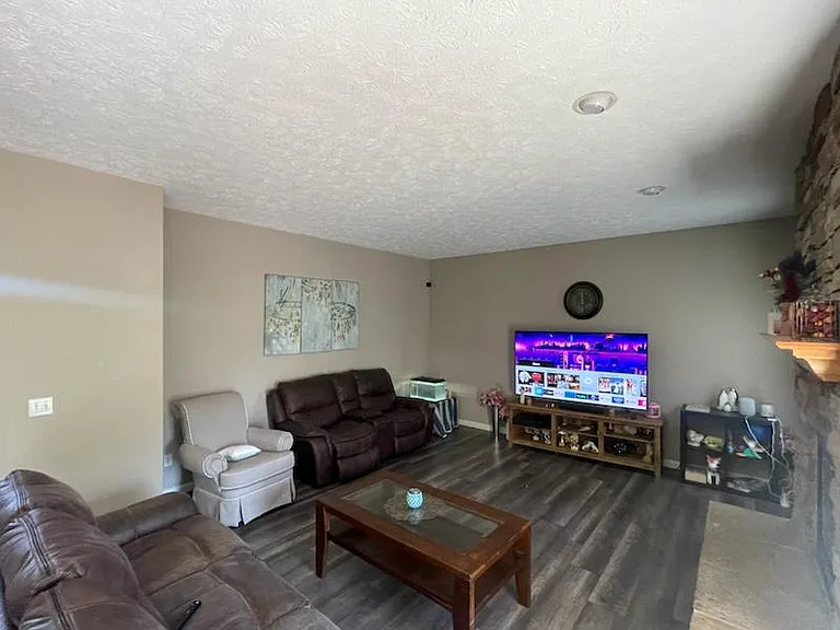 4542 Hearthstone Way — Photo 15