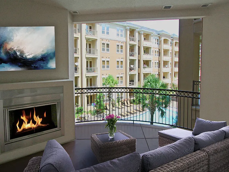 Tuscany Walk Apartments — Photo 11