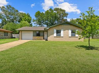 21 N Hermitage Dr, Texarkana, AR 71854