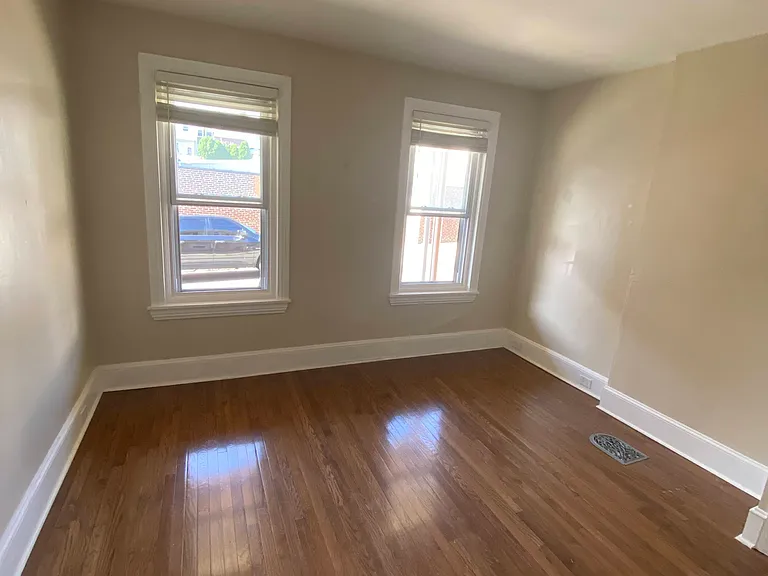 3410 Sunnyside Ave #1 — Photo 4