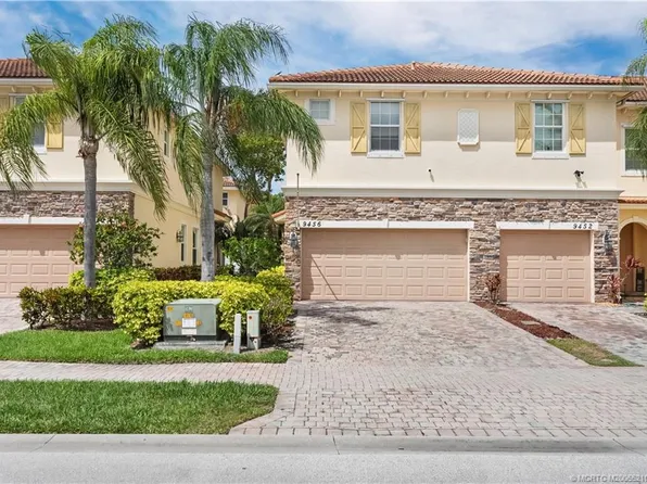 9456 SW Merlin Ct, Stuart, FL 34997