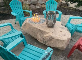 3302 N Redshoulder Dr, Layton, UT 84040