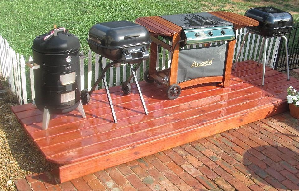 1 of 3 Decks - BBQ Grill Dec