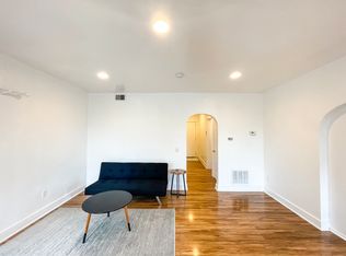 5850 Alderson St APT 3, Pittsburgh, PA 15217