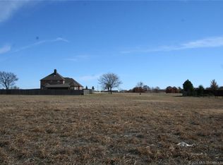2114 Turtle Crk, Bartlesville, OK 74006